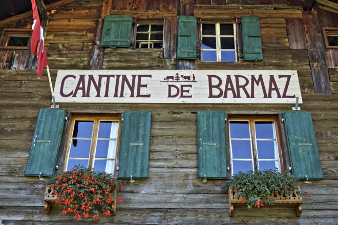 cantine de barmaz chalet suisse