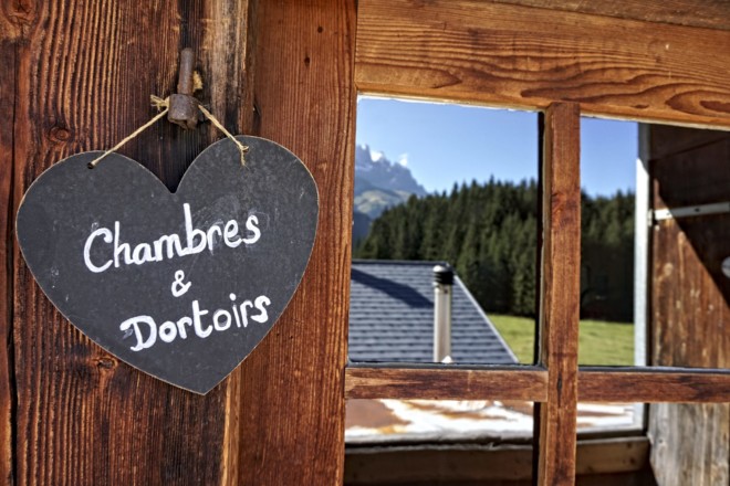 chambres et dortoirs, cantine de barmaz